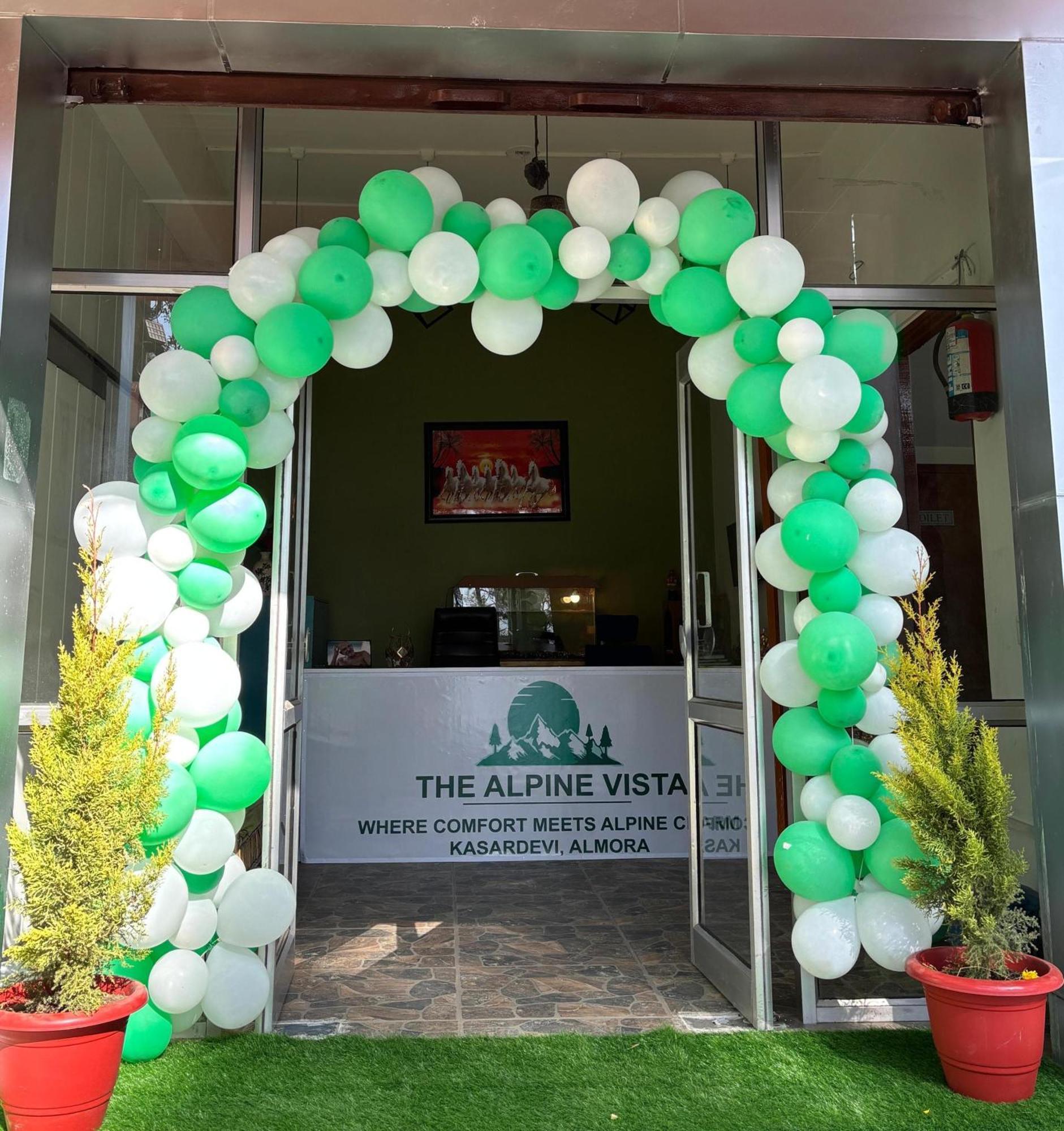 The Alpine Vista Hotel Almora Ngoại thất bức ảnh