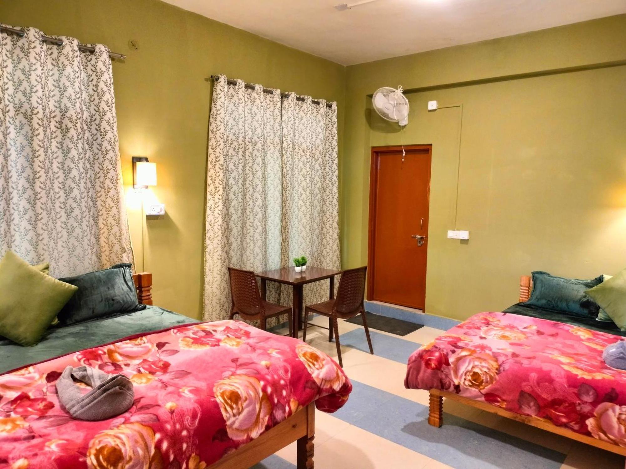 The Alpine Vista Hotel Almora Ngoại thất bức ảnh